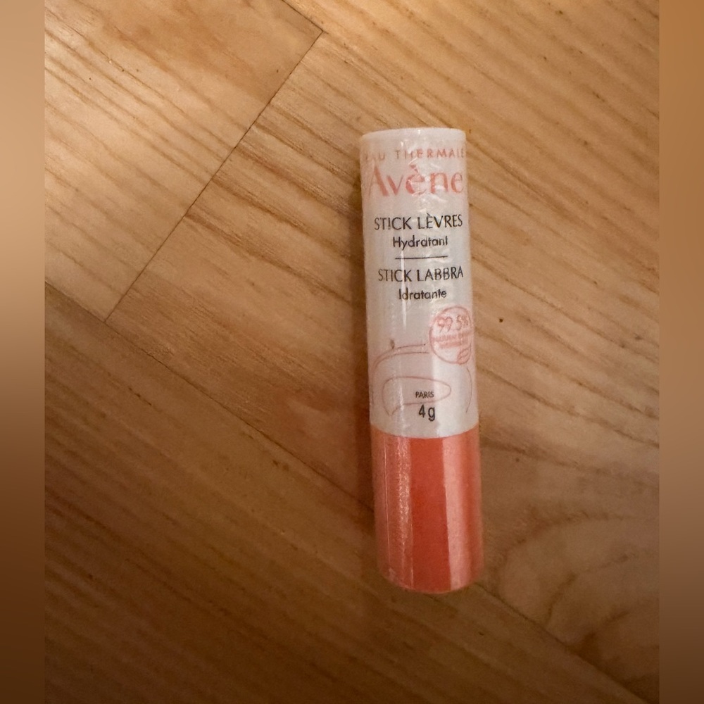 Avène Hydrating Lip Balm - Picture 2 of 3